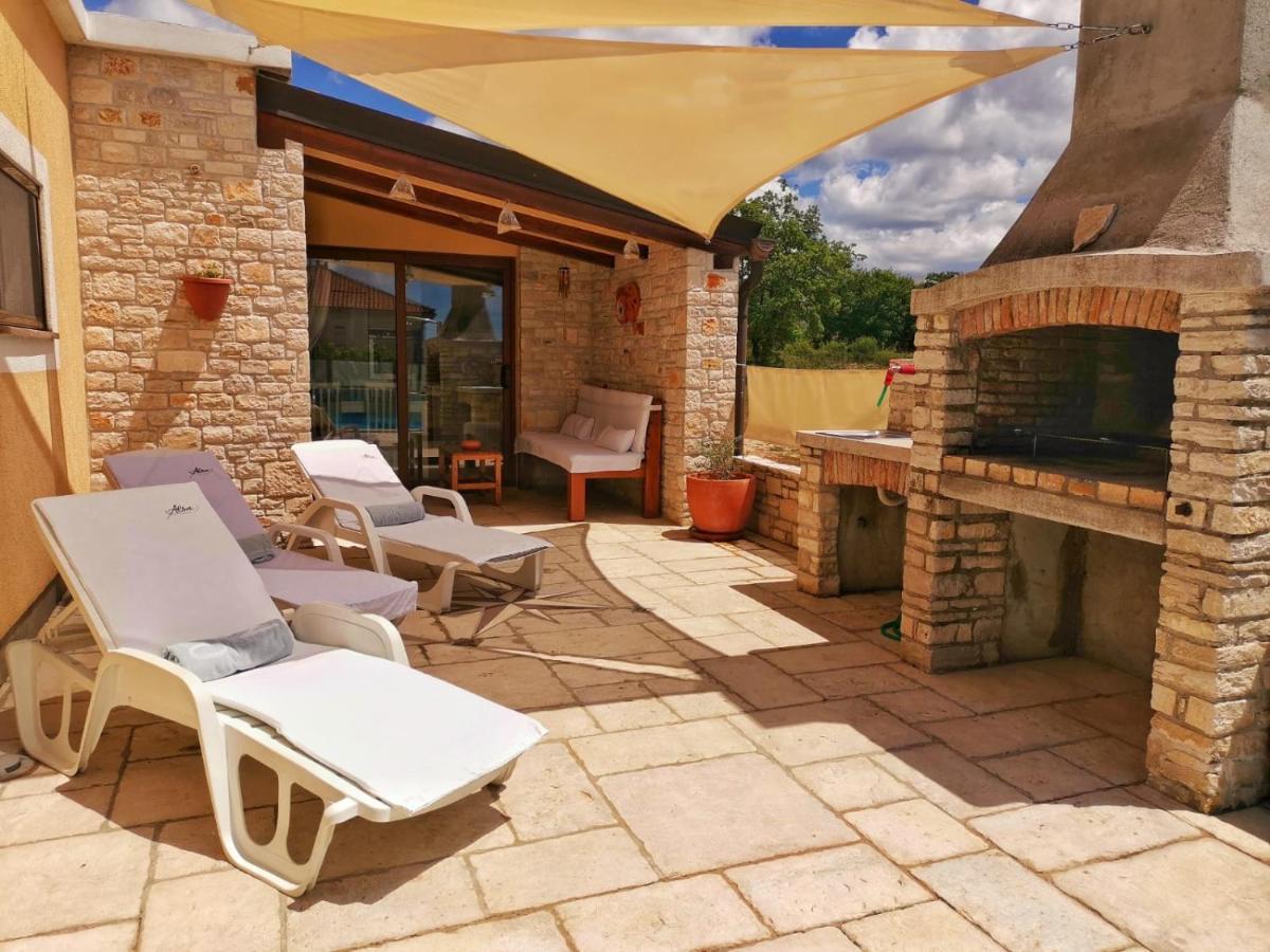 קאנפאנאר Luxury Apartment Alba With Pool מראה חיצוני תמונה