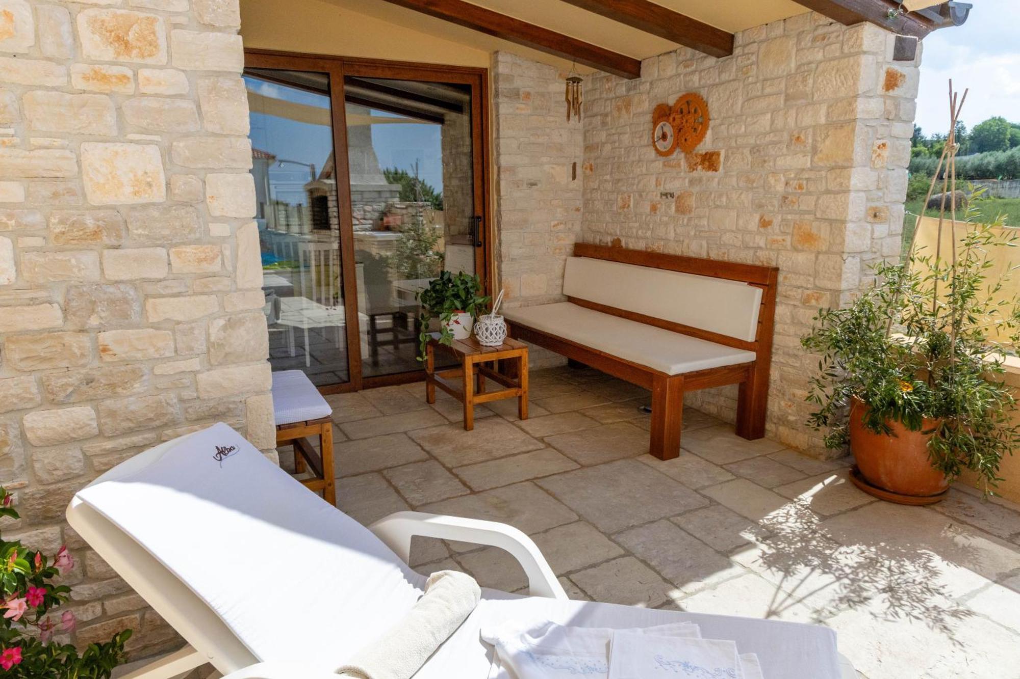 קאנפאנאר Luxury Apartment Alba With Pool מראה חיצוני תמונה